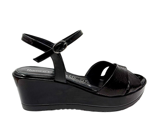 10300 Negro Charol Grabado