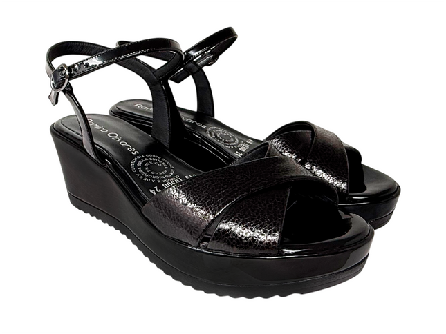 10300 Negro Charol Grabado