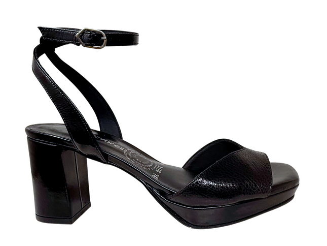 3110 Negro Charol Grabado