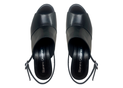711 - Negro