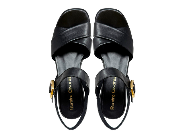 7447 - Negro