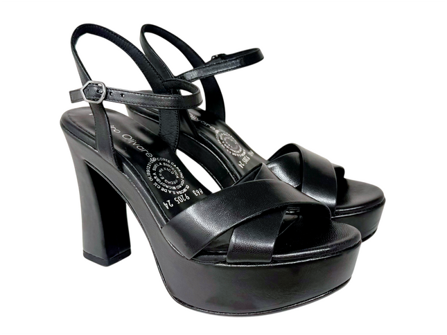 9205 Negro